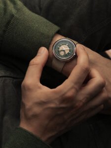 Disco Group Wristshot – Courtesy of Furlan Marri