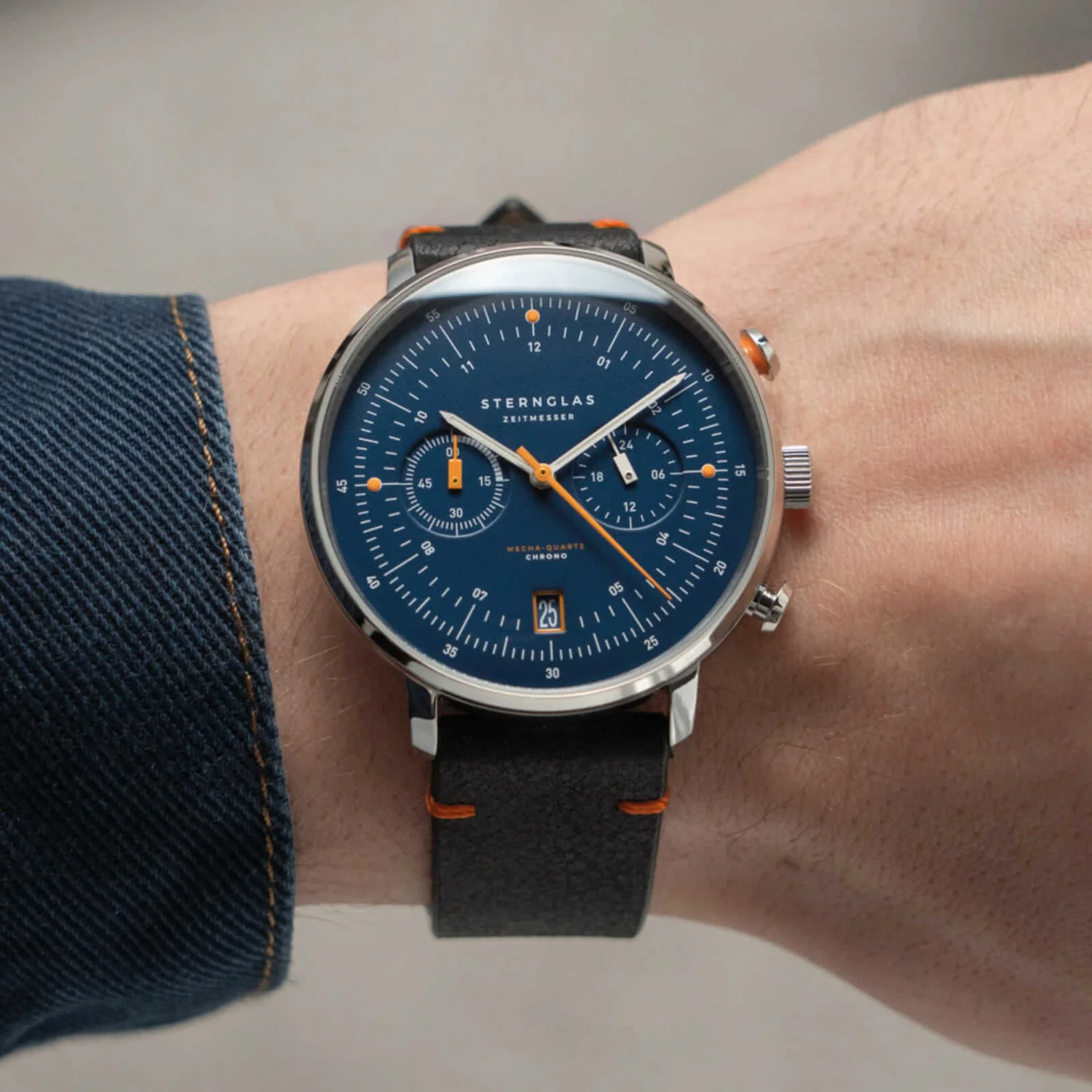 STERNGLAS Hamburg Chrono - Courtesy of STERNGLAS