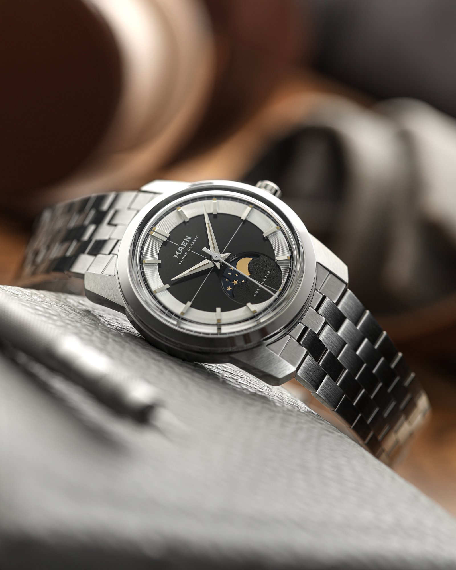 MAEN Lunar Classic 36 Graphite - Courtesy of MAEN