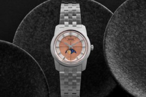 MAEN Lunar Classic 36 Salmon Front - Courtesy of MAEN