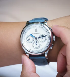 Favre Bulle White Peaks Wristshot - Courtesy of Favre Bulle
