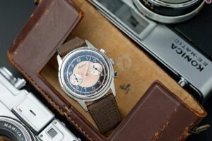 Vario Empire Salmon Tuxedo Tachymètre MecaQuartz Chronograph Lifestyle - Courtesy of Vario