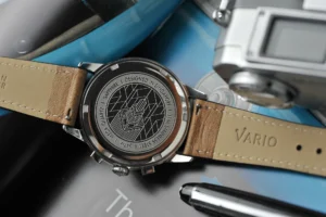 Vario Empire Tachymètre MecaQuartz Caseback - Courtesy of Vario