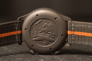 Laco Frankfurt 40 GMT Closed Back - Courtesy of Laco