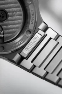 Straum Frozen Metal Titanium Bracelet Quick Release - Courtesy of Straum