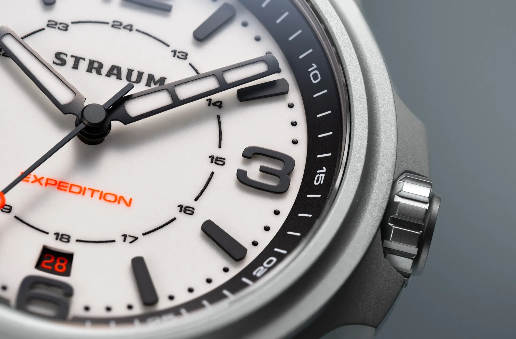 Straum Expedition White Lume Dial Closeup - Courtesy of Straum