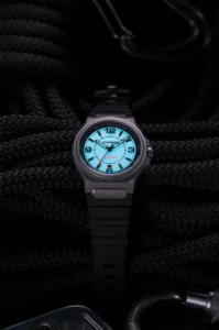 Straum Expedition White Lume Night Shot - Courtesy of Straum